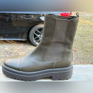 Sam Edelman Wellington Chelsea Alpine Leather Black Lug Sole Boot Size 10 NWT